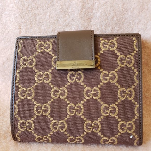 GUCCI Leather and Logo French flap wallet